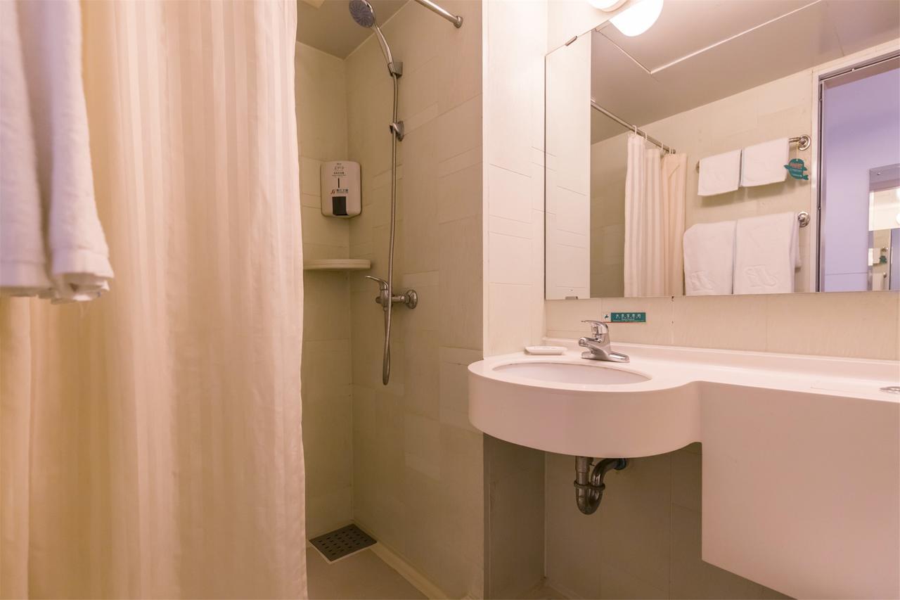 Jinjiang Inn Wanda Plaza Hotel Taiyuan Street Shenyang Bagian luar foto